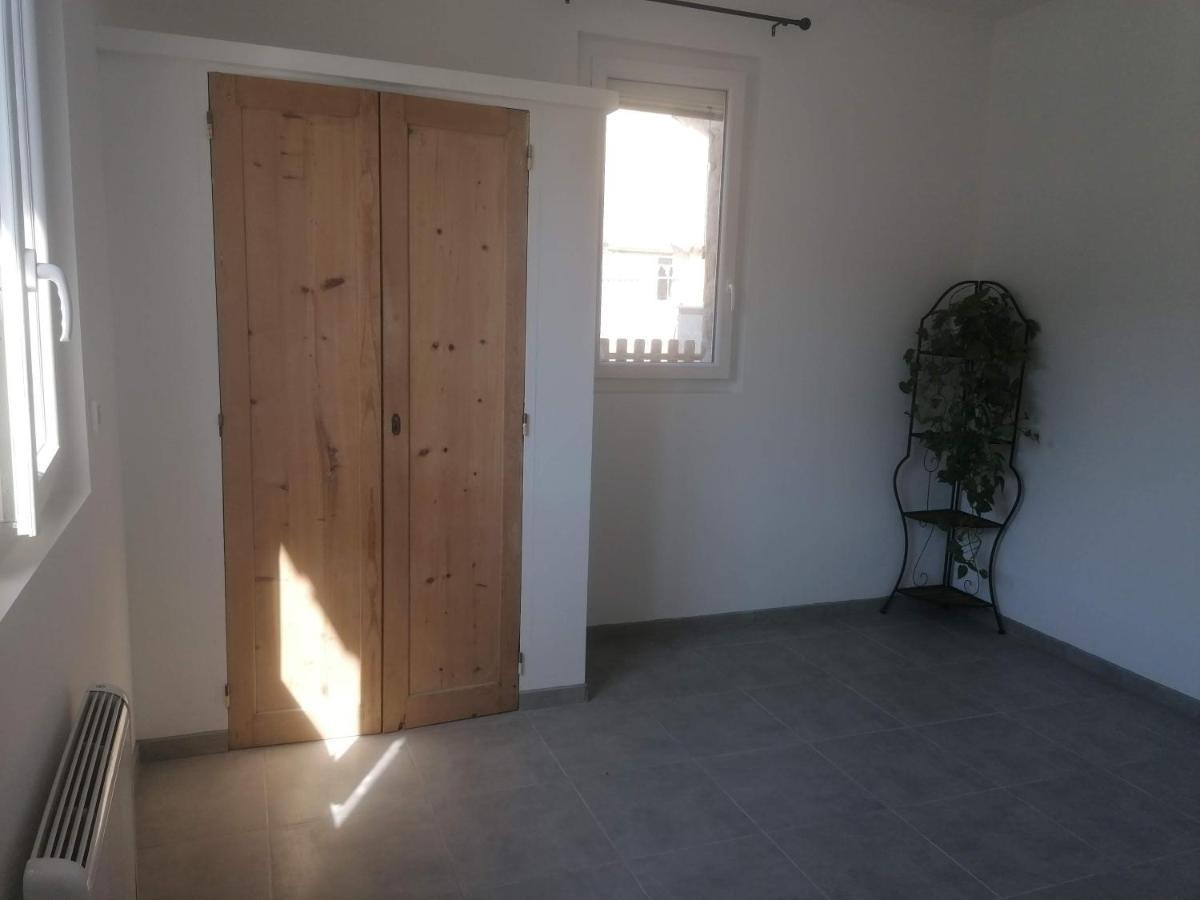 Appartement Dans Partie De Mas En Camargue Arles Exteriér fotografie